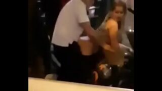 Xxx mulher pelada na rua