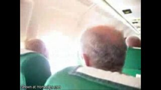 Mulheres fudendo no avião