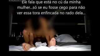 Dupla penetração vaginal com consolo e marido