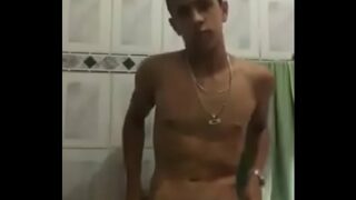 Gay male tube novinho