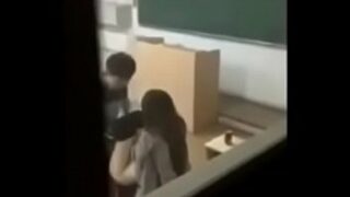 Alufazendo sexo na escola flagras real