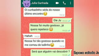 Fudendo a namorada enquanto a cunhada Olha