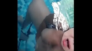 Novinhas na sexo na piscina