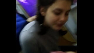 Porno comendo mulher do amigo e gozando na boca